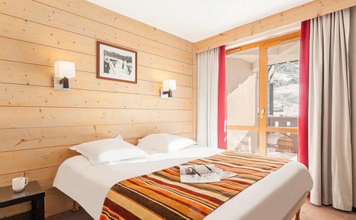 Residence Le Tikal, Val Thorens, Double Bedroom